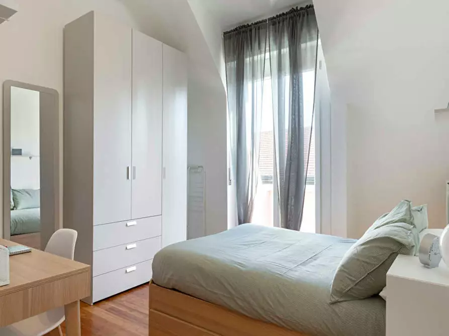 Immagine 2 di Camera in affitto  in Via Carmagnola a Milano