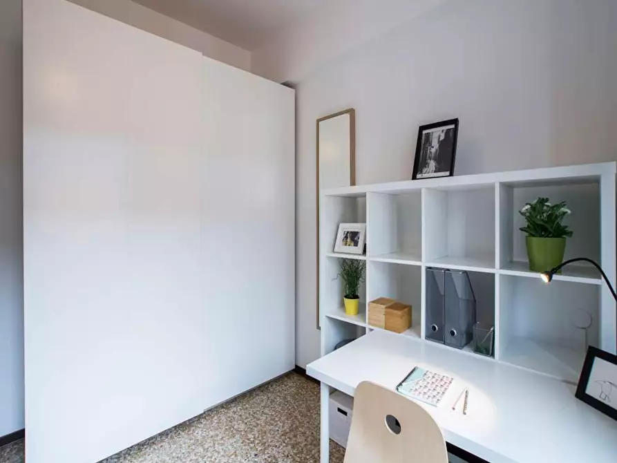 Immagine 5 di Camera in affitto  in Viale Carlo Espinasse a Milano