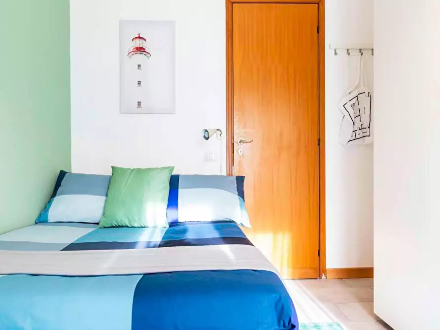 Immagine 3 di Camera in affitto  in Via Fiume delle Perle a Roma