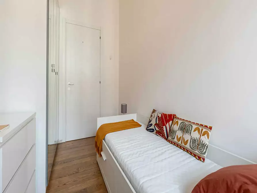 Immagine 5 di Camera in affitto  in Via Giovanni Battista Pergolesi a Milano