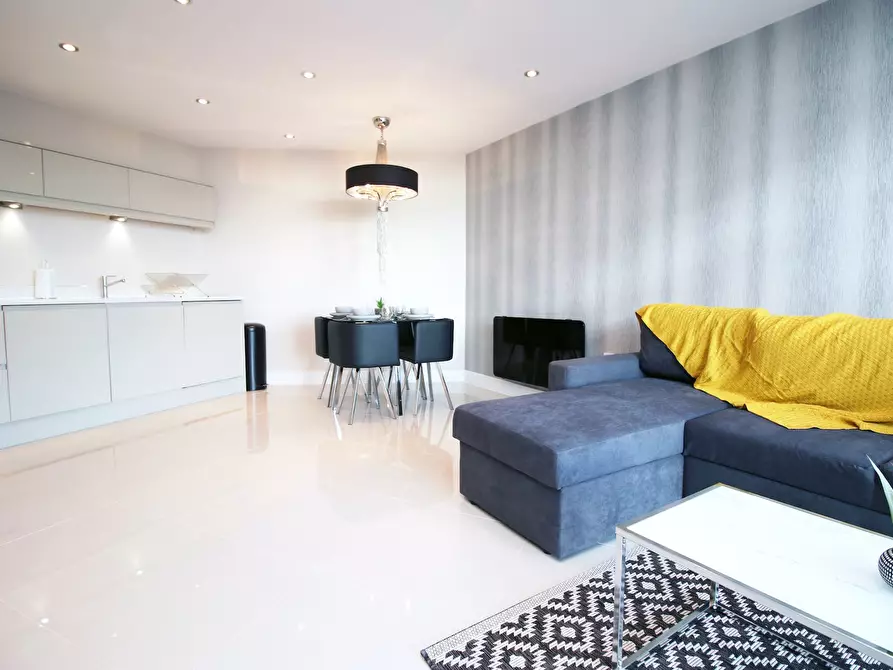 Immagine 10 di Appartamento in affitto  in Bute Terrace a Butetown