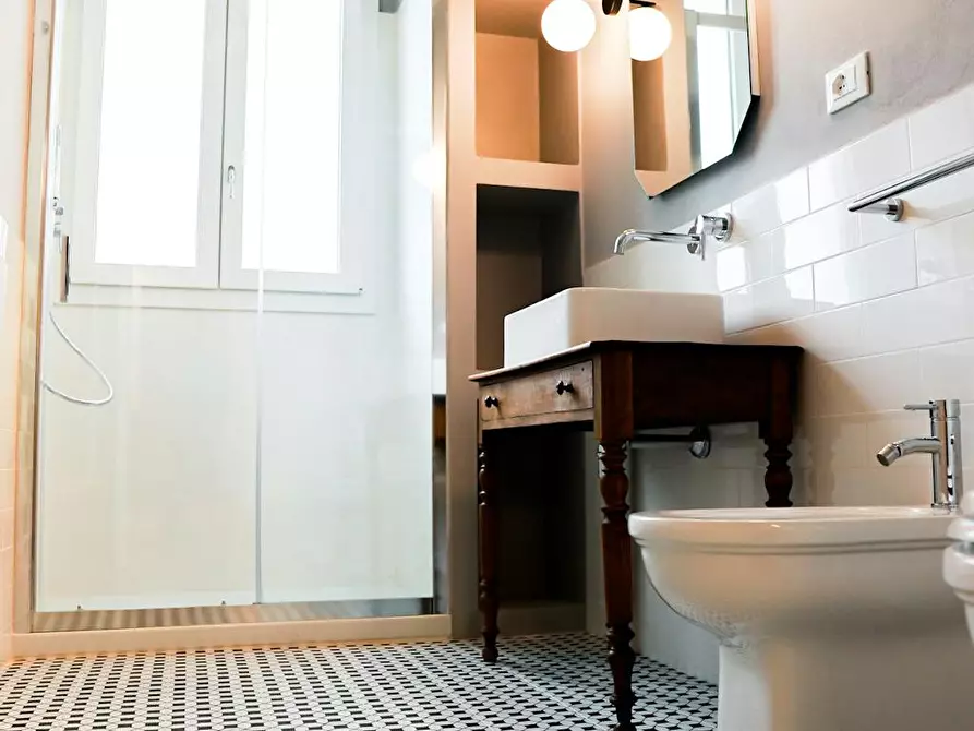 Immagine 8 di Appartamento in affitto  in Lungarno Benvenuto Cellini a Firenze