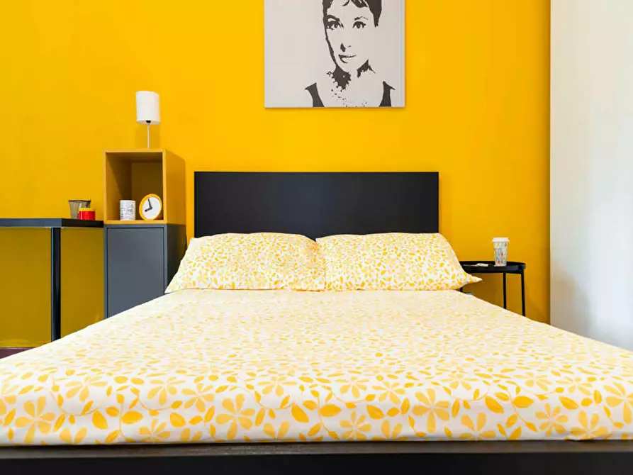 Immagine 1 di Camera in affitto  in Via Ferrante Aporti a Milano