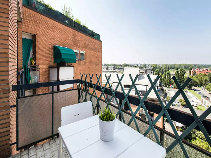 Immagine 10 di Camera in affitto  in Via dei Mandorli a Buccinasco