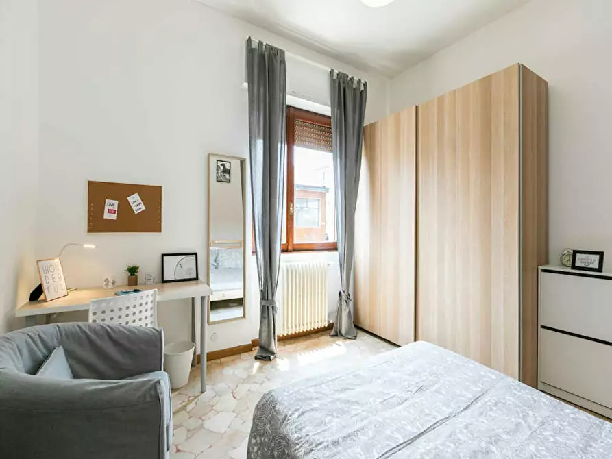 Immagine 5 di Camera in affitto  in Via Bir Acheim a Milano