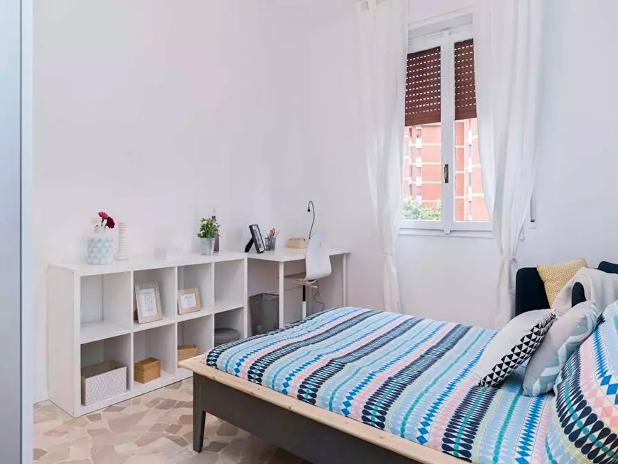 Immagine 6 di Camera in affitto  in Largo Cavalieri di Malta a Milano