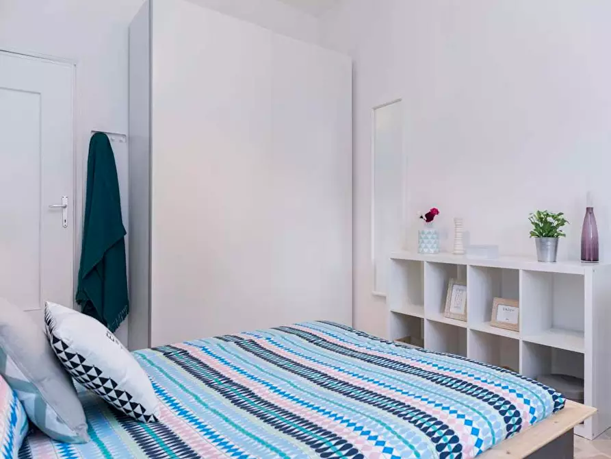 Immagine 4 di Camera in affitto  in Largo Cavalieri di Malta a Milano