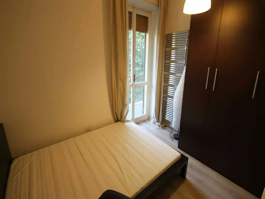 Immagine 2 di Camera in affitto  in Via Emilio de Marchi a Milano