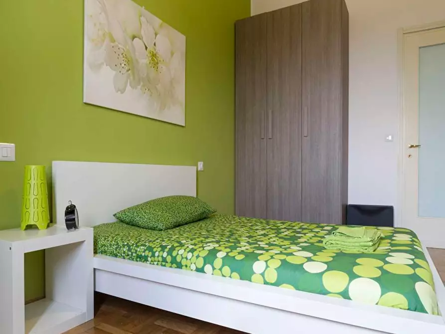 Immagine 2 di Camera in affitto  in Corso San Gottardo a Milano