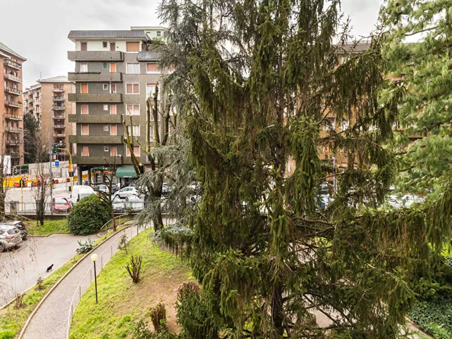 Immagine 10 di Camera in affitto  in Via Leone Tolstoi a Milano