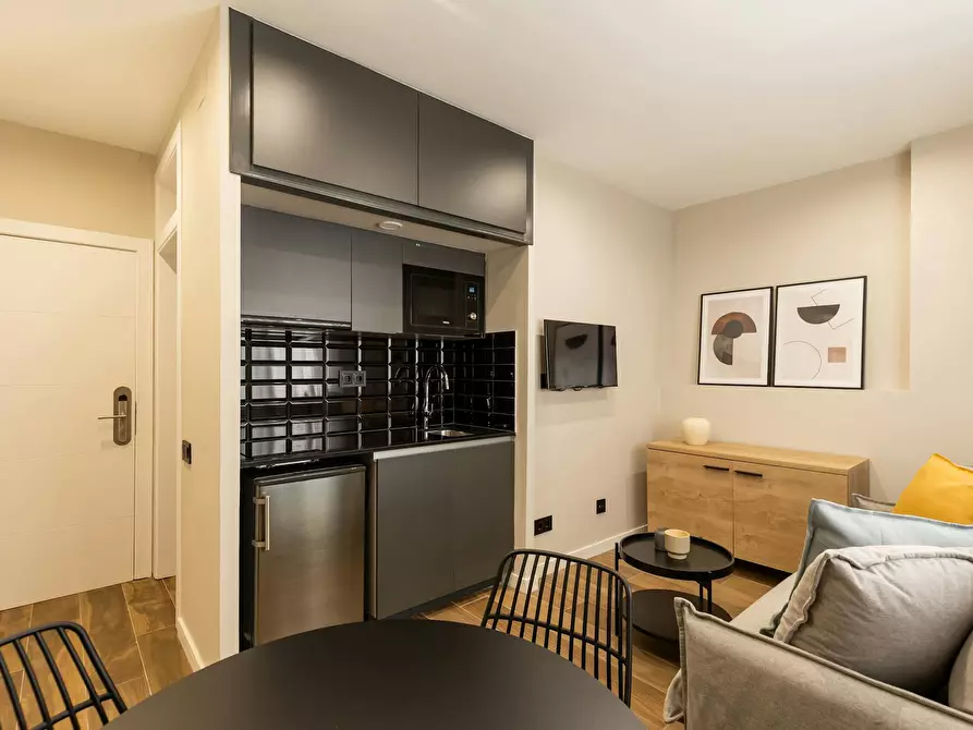 Immagine 2 di Appartamento in affitto  in Carrer de Laforja a Barcelona