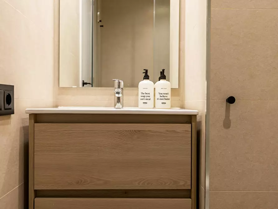 Immagine 6 di Appartamento in affitto  in Carrer de Laforja a Barcelona