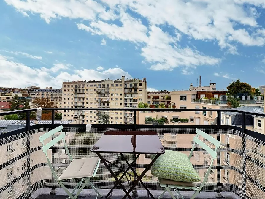 Immagine 3 di Appartamento in affitto  in Rue Jean de la Fontaine a Paris 16