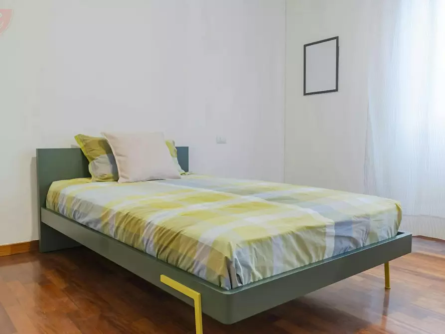 Immagine 3 di Camera in affitto  in Via Guido Guarini Matteucci a Milano