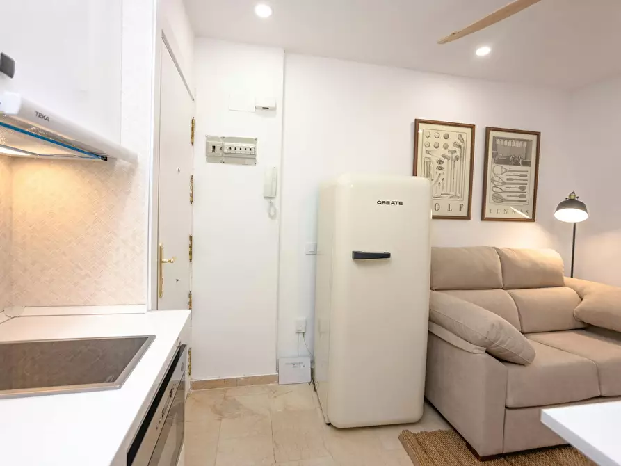 Immagine 4 di Appartamento in affitto  in Calle de Vallehermoso a Madrid