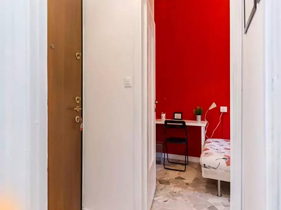 Immagine 8 di Camera in affitto  in Largo Cavalieri di Malta a Milano
