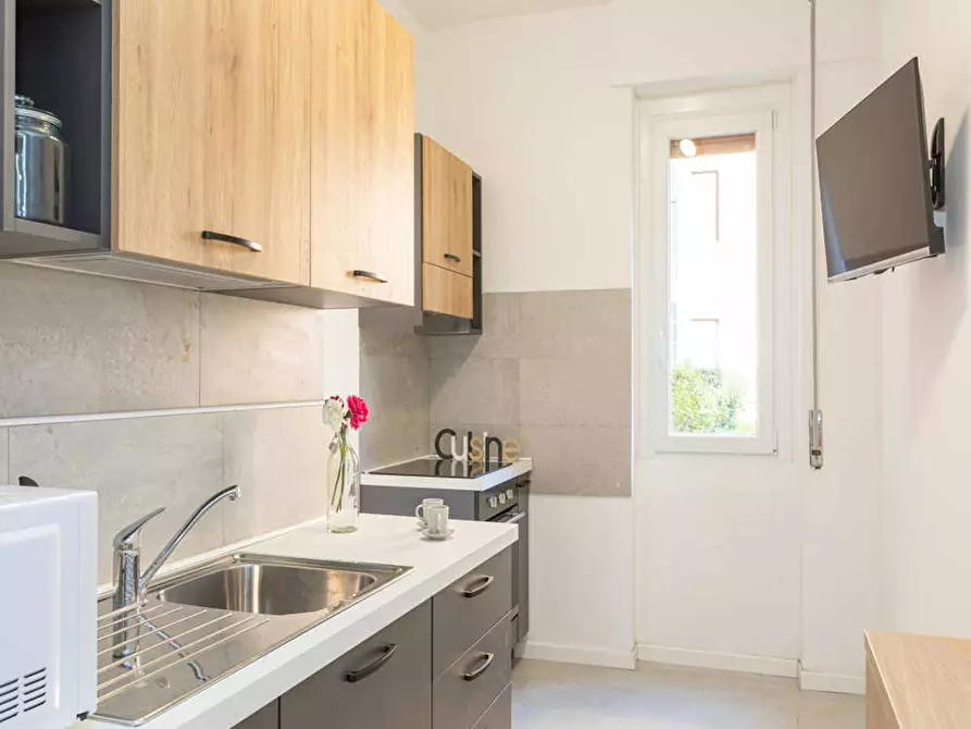 Immagine 8 di Camera in affitto  in Viale Monte Ceneri a Milano