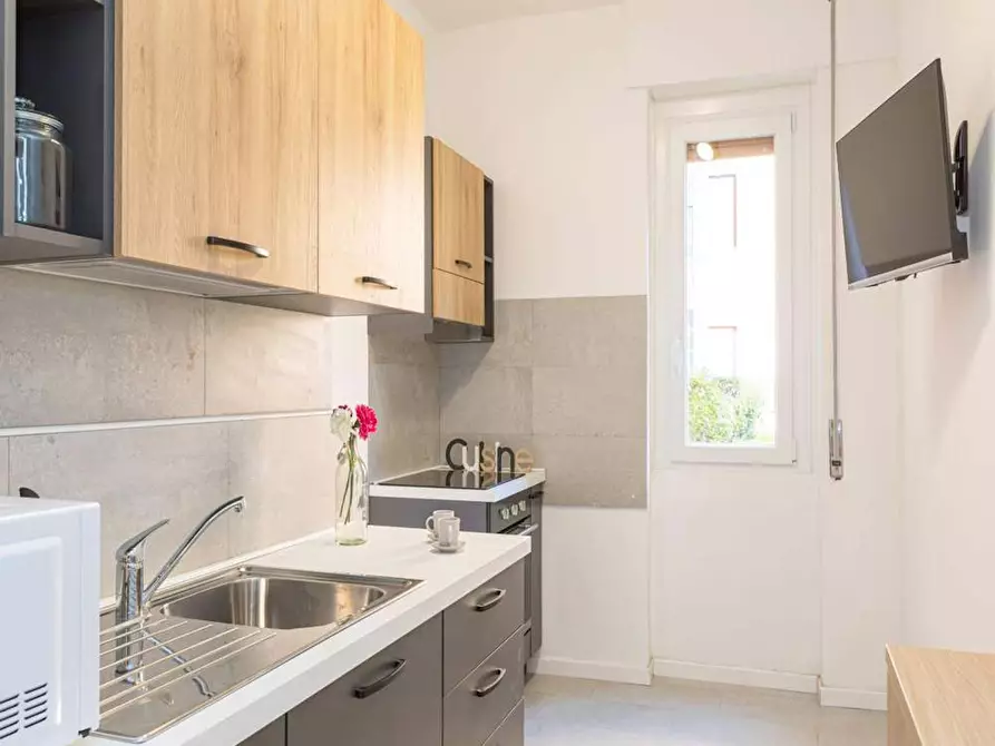 Immagine 8 di Camera in affitto  in Viale Monte Ceneri a Milano