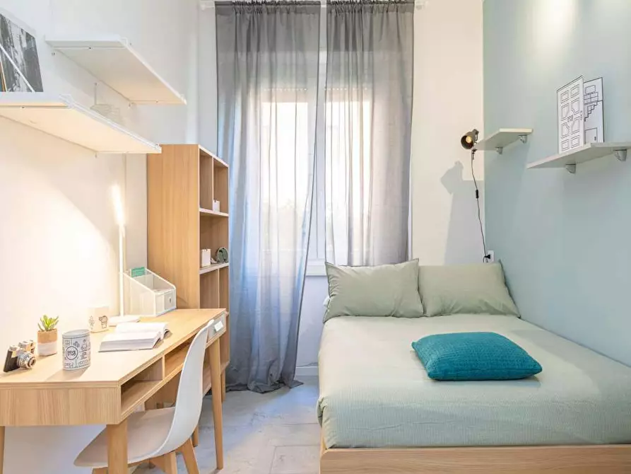 Immagine 2 di Camera in affitto  in Viale Monte Ceneri a Milano