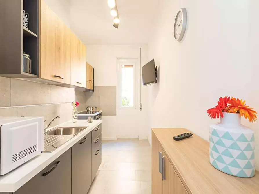 Immagine 9 di Camera in affitto  in Viale Monte Ceneri a Milano