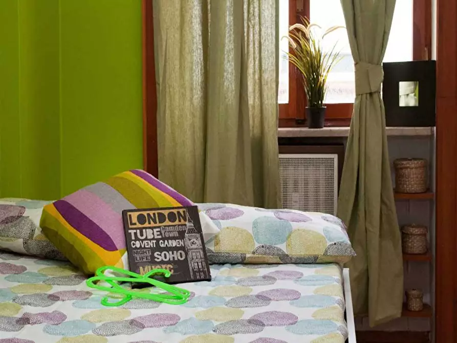 Immagine 1 di Camera in affitto  in Via Andrea Costa a Milano