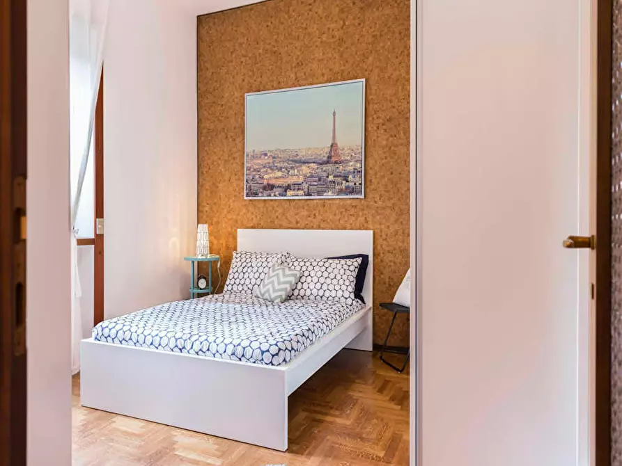 Immagine 3 di Camera in affitto  in Via Matteo Civitali a Milano