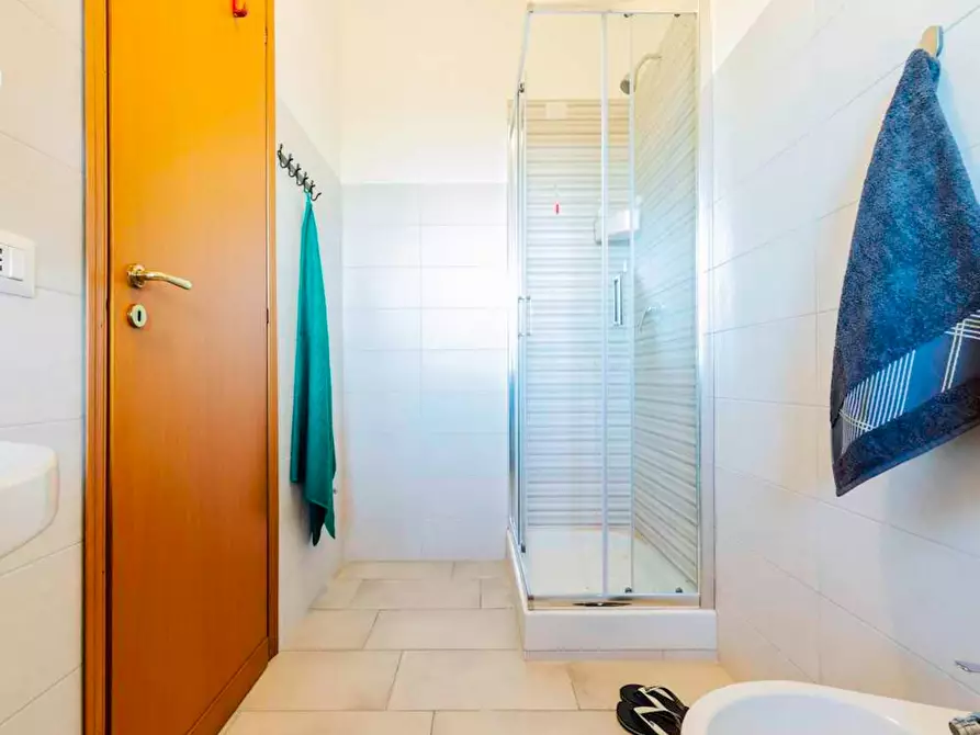 Immagine 8 di Camera in affitto  in Via Fiume delle Perle a Roma