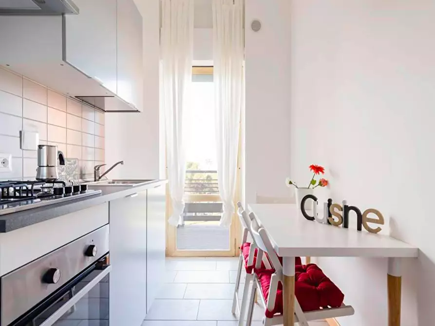 Immagine 10 di Camera in affitto  in Via Fiume delle Perle a Roma