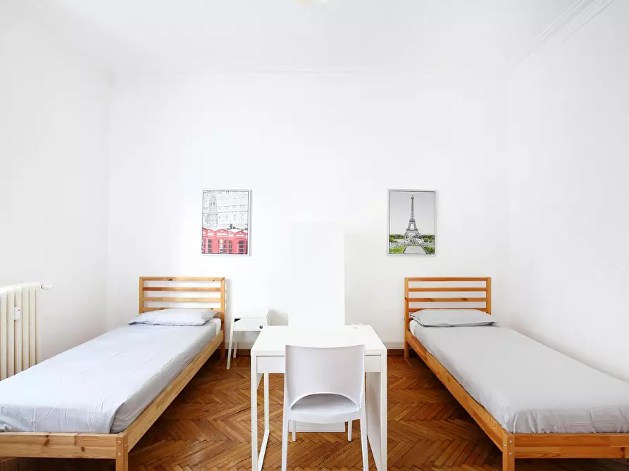 Immagine 3 di Camera condivisa in affitto  in Via Raimondo Franchetti a Milano