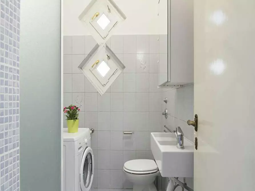 Immagine 10 di Camera in affitto  in Via Pellegrino Rossi a Milano