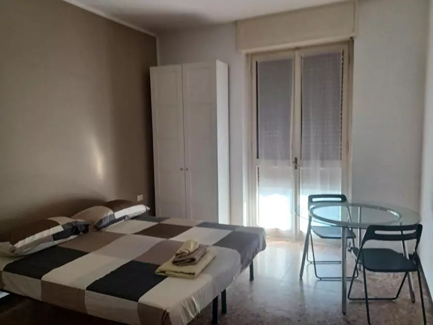 Immagine 2 di Camera in affitto  in Via Carlo Antonio Carlone a Milano