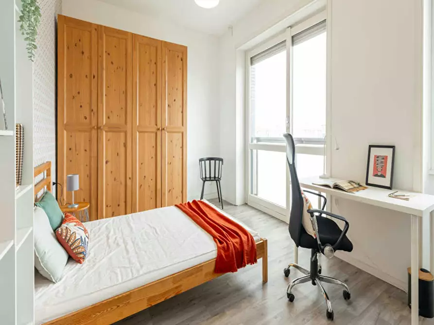 Immagine 3 di Camera in affitto  in Via Gaetano Braga a Milano