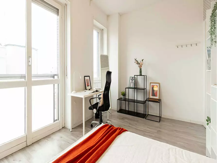 Immagine 8 di Camera in affitto  in Via Gaetano Braga a Milano