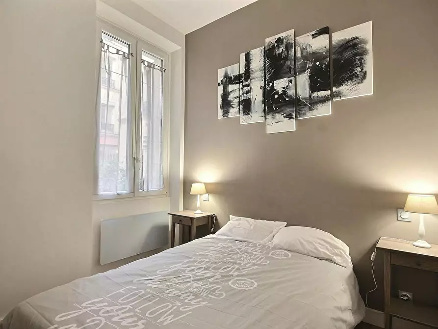 Immagine 2 di Appartamento in affitto  in Rue de Monttessuy a Paris 07