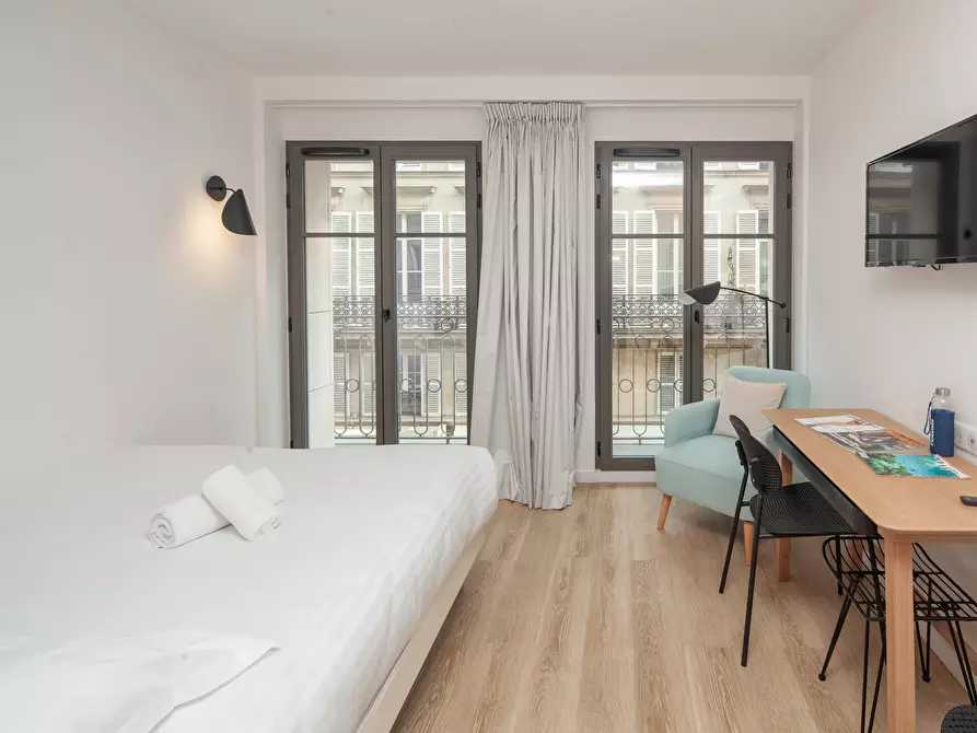 Immagine 5 di Appartamento in affitto  in Rue Washington a Paris 08