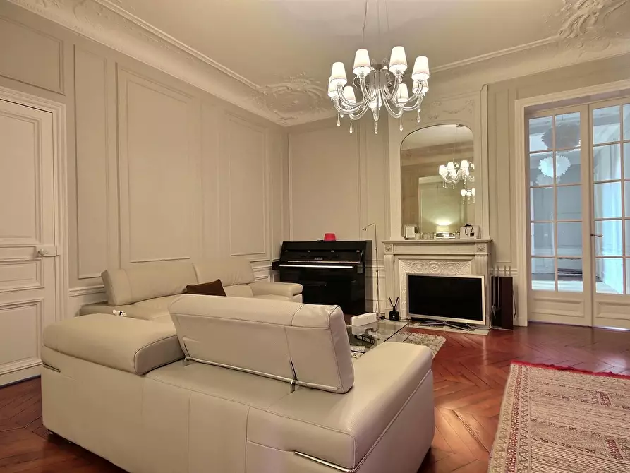Immagine 4 di Appartamento in affitto  in Avenue de Malakoff a Paris 16