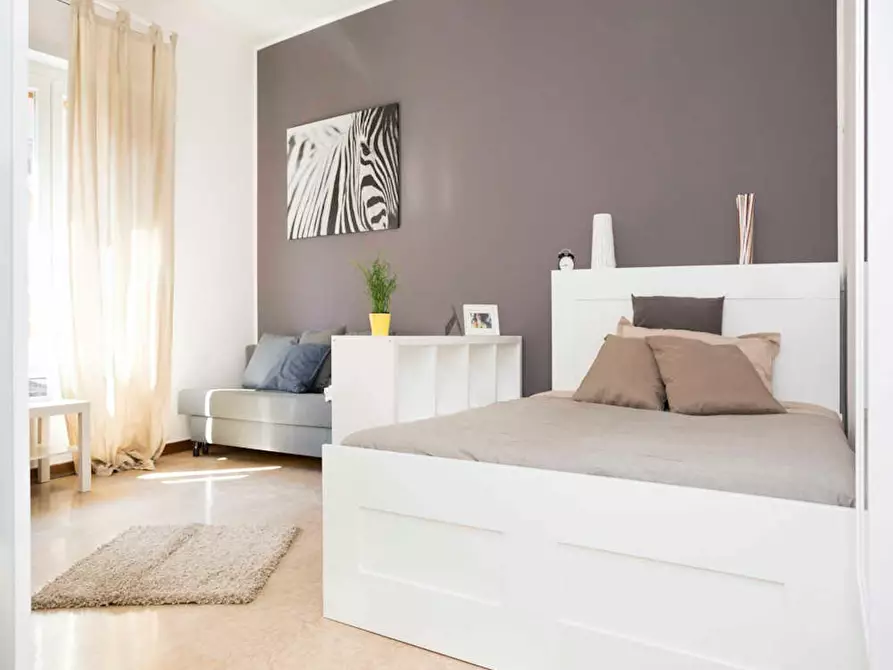 Immagine 2 di Camera in affitto  in Viale Carlo Espinasse a Milano