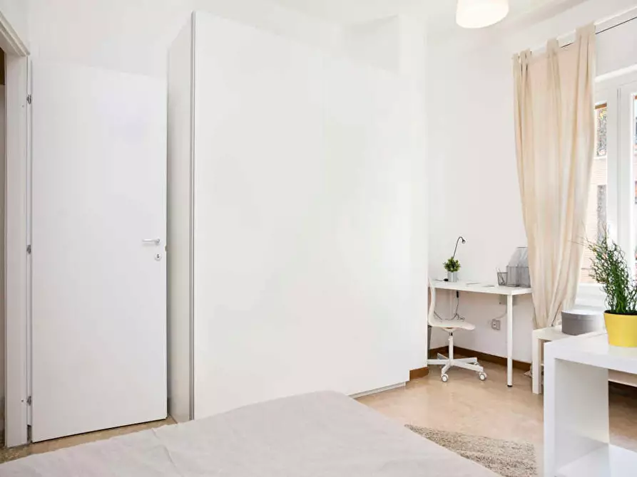 Immagine 7 di Camera in affitto  in Viale Carlo Espinasse a Milano