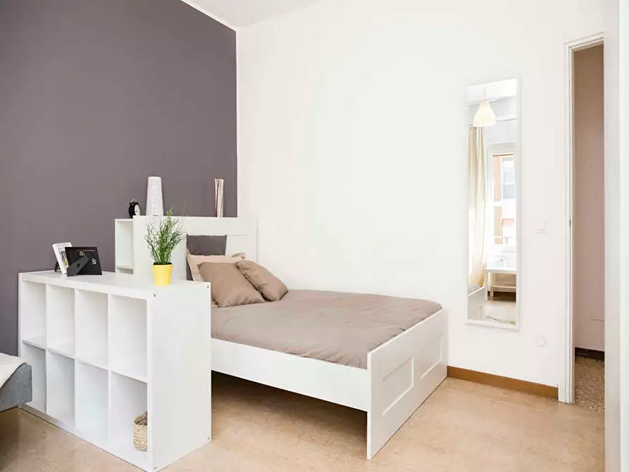 Immagine 4 di Camera in affitto  in Viale Carlo Espinasse a Milano