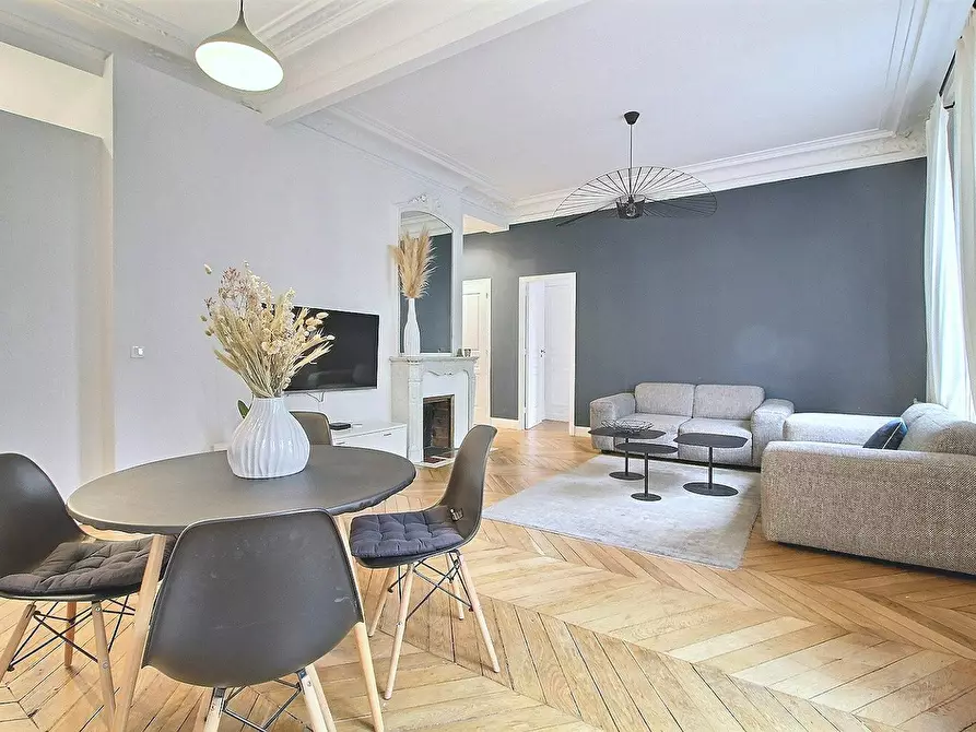Immagine 5 di Appartamento in affitto  in Rue Monge a Paris 05