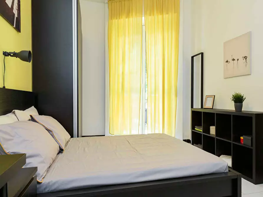 Immagine 2 di Camera in affitto  in Via Garegnano a Milano