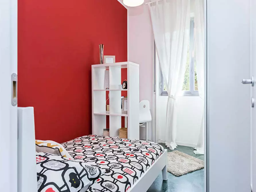 Immagine 2 di Camera in affitto  in Via Giuseppe Frua a Milano