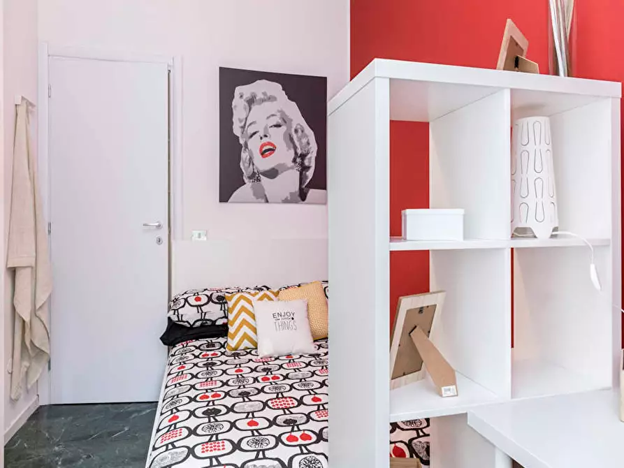 Immagine 3 di Camera in affitto  in Via Giuseppe Frua a Milano