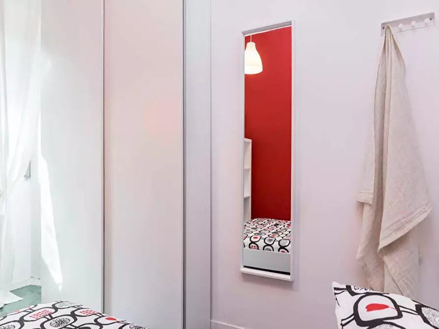 Immagine 6 di Camera in affitto  in Via Giuseppe Frua a Milano