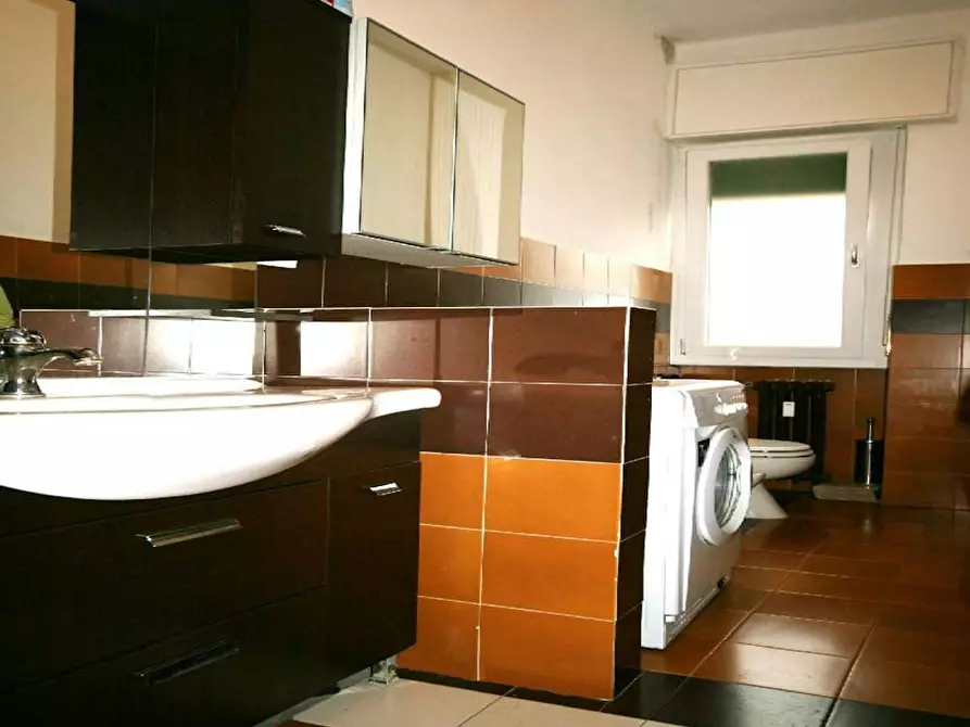 Immagine 9 di Camera in affitto  in Viale Francesco Restelli a Milano