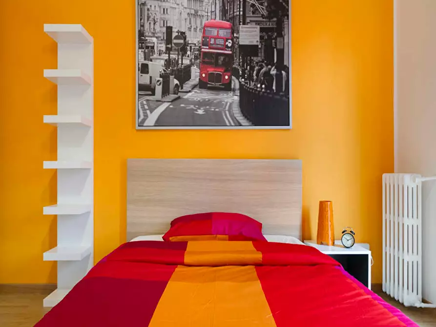 Immagine 2 di Camera in affitto  in Via Giovanni Pezzotti a Milano