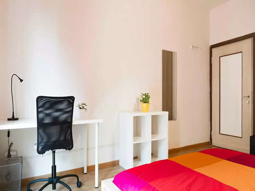 Immagine 6 di Camera in affitto  in Via Giovanni Pezzotti a Milano