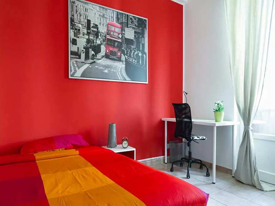 Immagine 3 di Camera in affitto  in Via Salvatore Barzilai a Milano