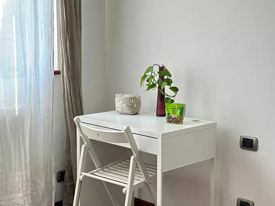 Immagine 4 di Camera in affitto  in Via 25 Aprile a Carugate