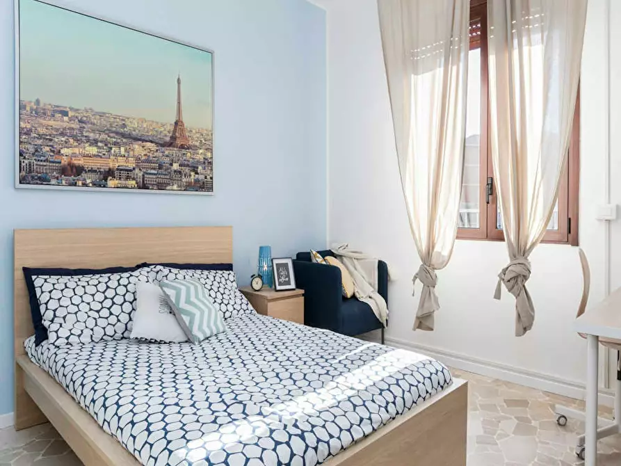 Immagine 4 di Camera in affitto  in Largo Cavalieri di Malta a Milano